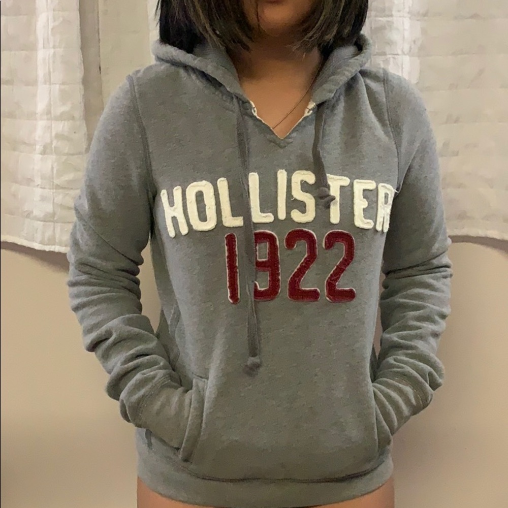 Hollister Sweatshirt (M)